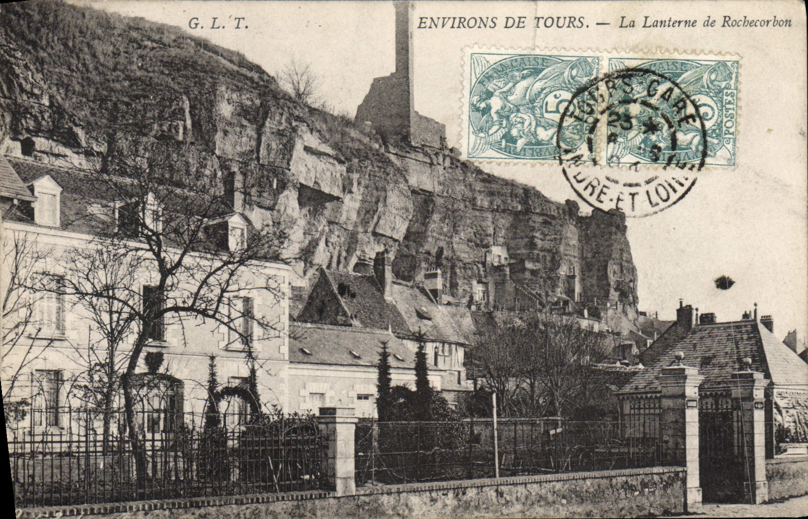 CPA Environs de Tours La lanterne de Rochecorbon 