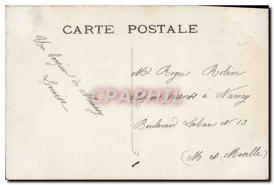 Jeune femme souriante — avec panier de fleurs — éditeur non identifié — Rückseite