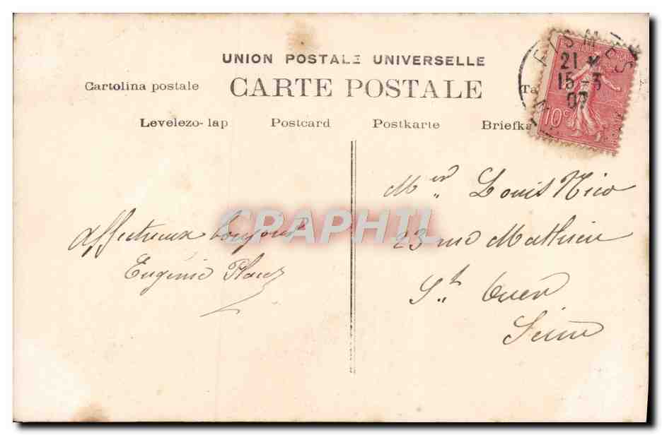 Femme en robe bleue tenant un bouquet de roses — 'A vous mon souvenir' — éditeur inconnu, n° 131 — Reverso