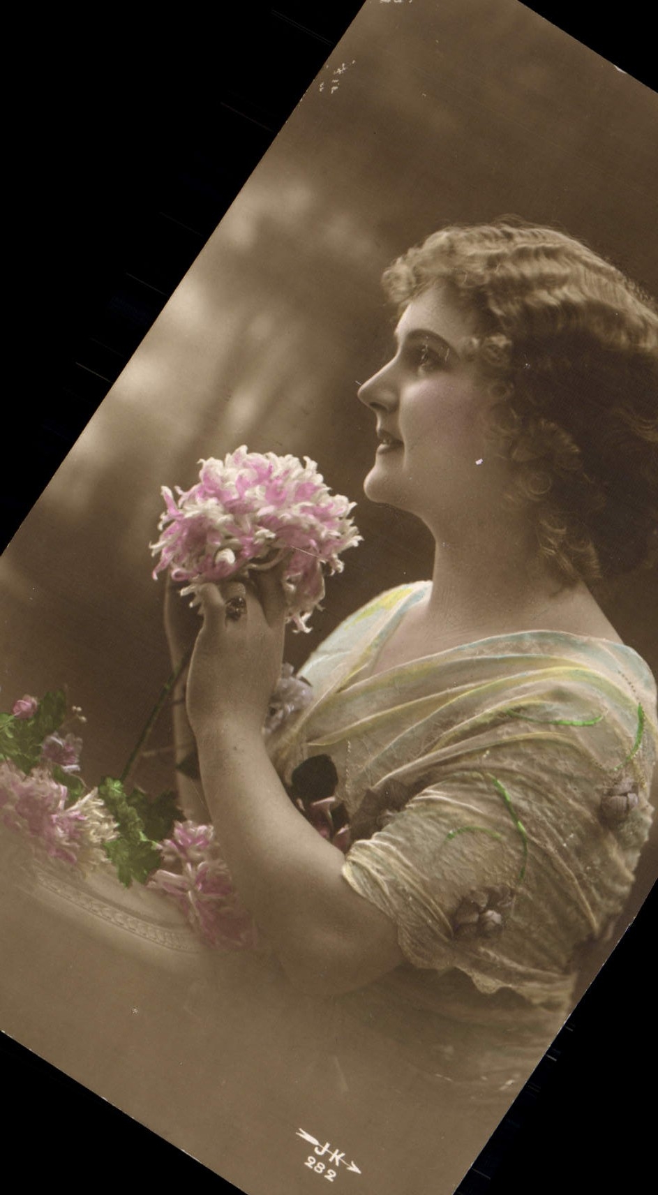 CPA Fantaisie Femme 