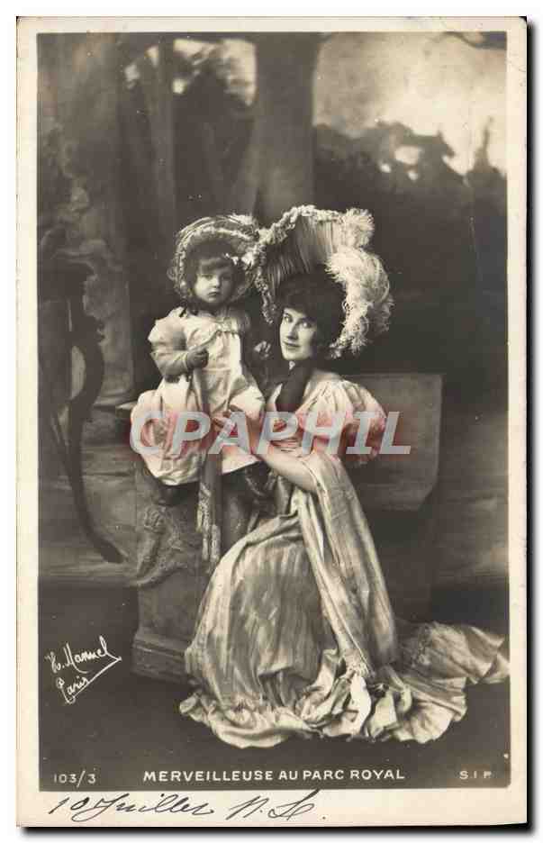 CPA Fantaisie Femme Enfant Merveilleuse au Palais Royal