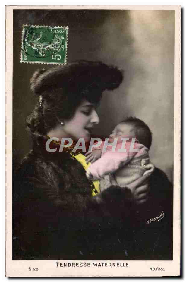 CPA Fantaisie Femme Tendresse maternelle Bebe