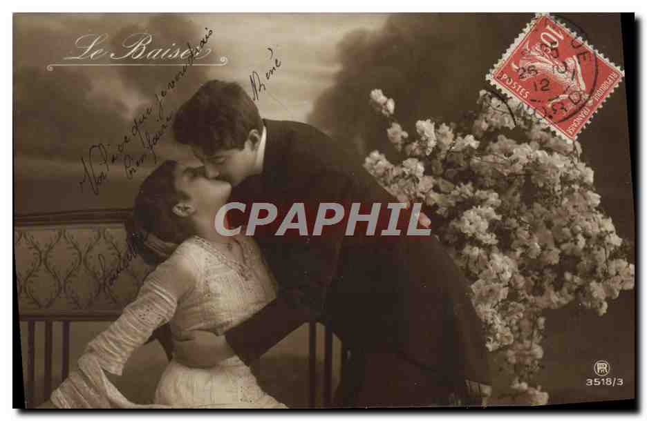 CPA Fantaisie Femme le baiser
