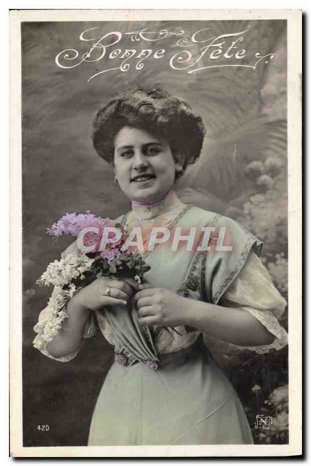Femme en robe à volants tenant un bouquet — Bonne Fête — J.N. n°420