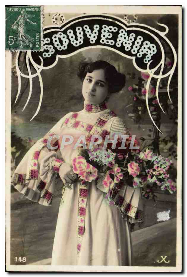 Jeune femme en robe ornée — Souvenirs — Union Postale Universelle, n°148