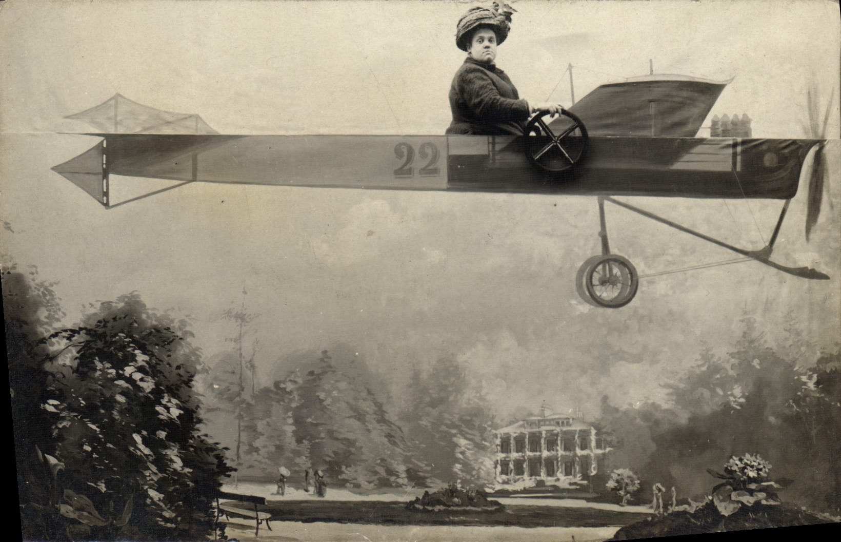 CPA Fantaisie Femme Avion