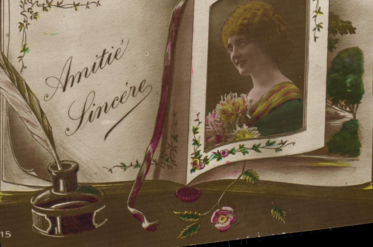 Femme souriante — carte postale illustrée — éditeur inconnu, n°15