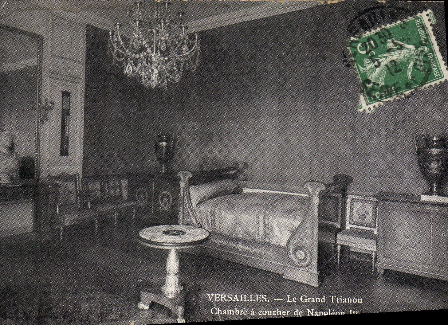 CPA Versailles Le Grand Trianon Chambre a coucher de Napoleon 1er