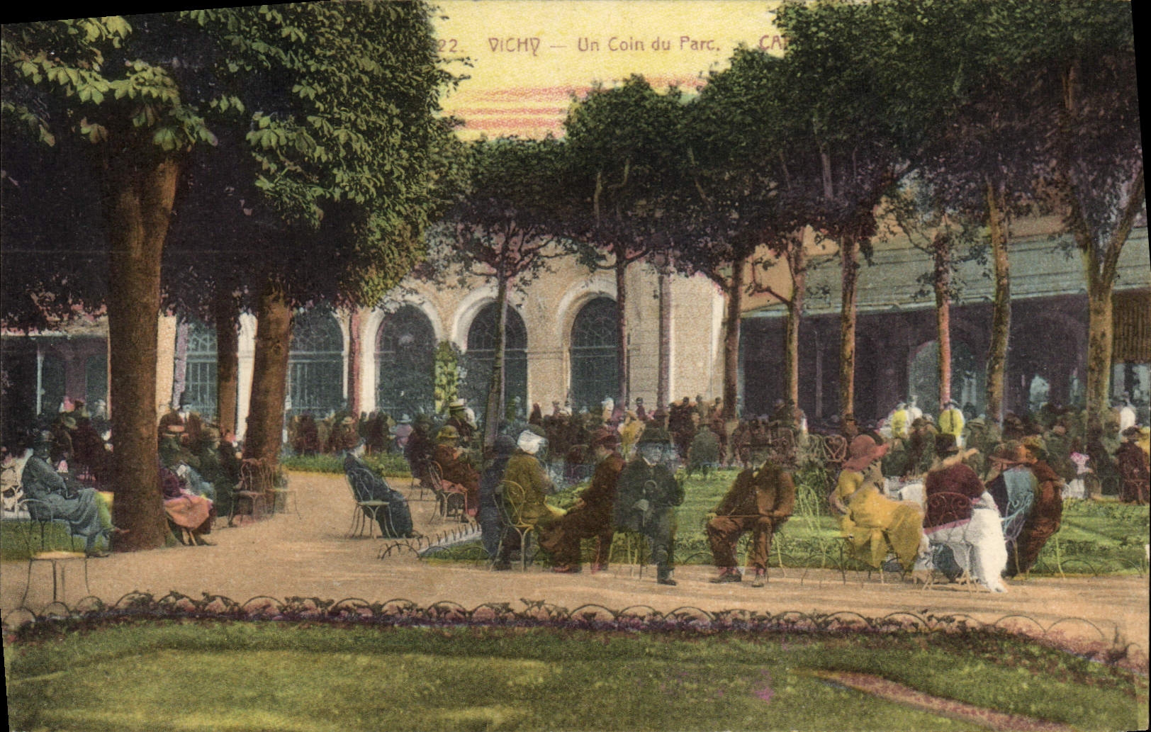 CPA Vichy Un Coin Du Parc