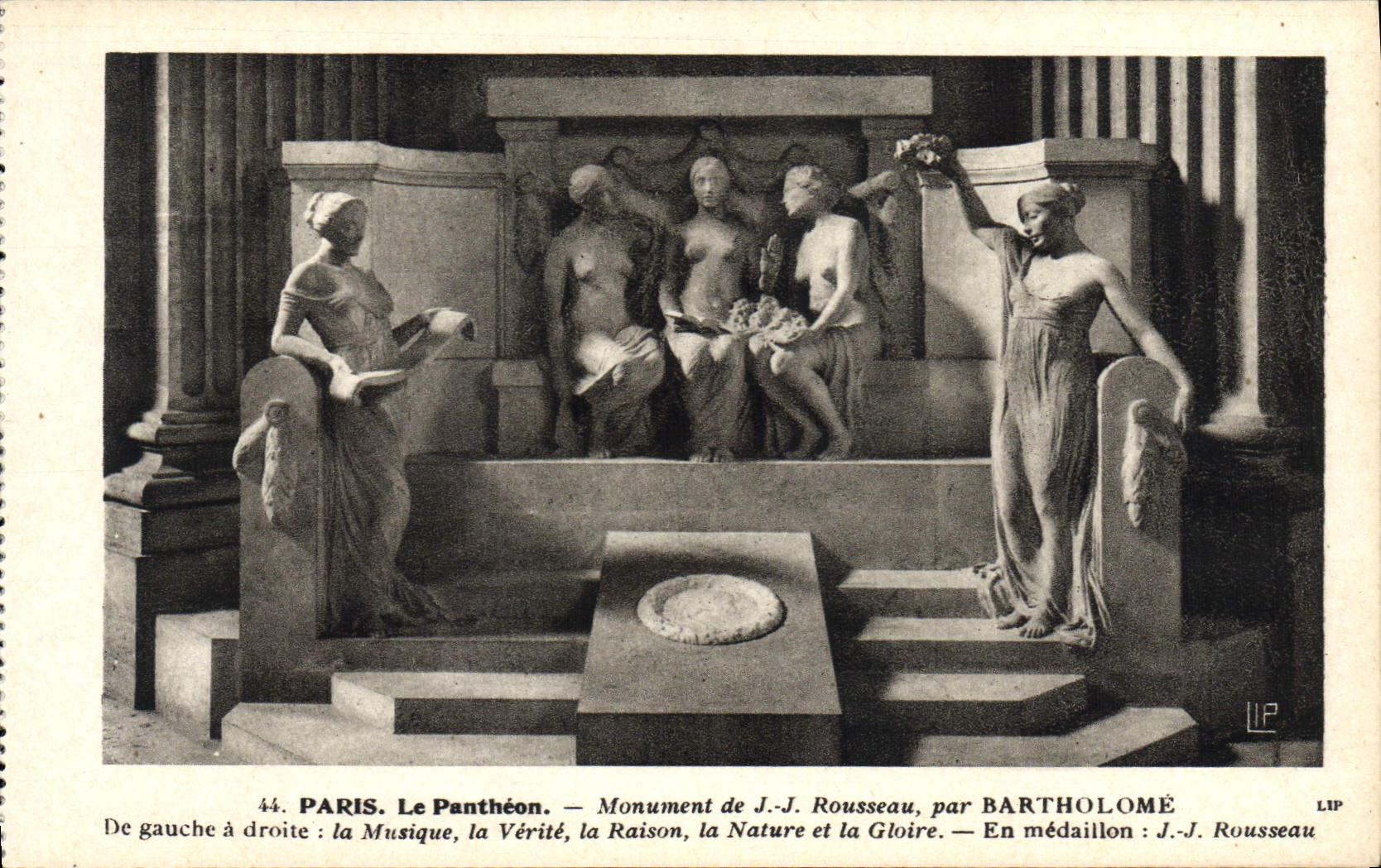 CPA Paris Le Pantheon Monument De Rousseau Par Bartholome La musique La verite La Raison la nature et Gloire JJ Rousseau
