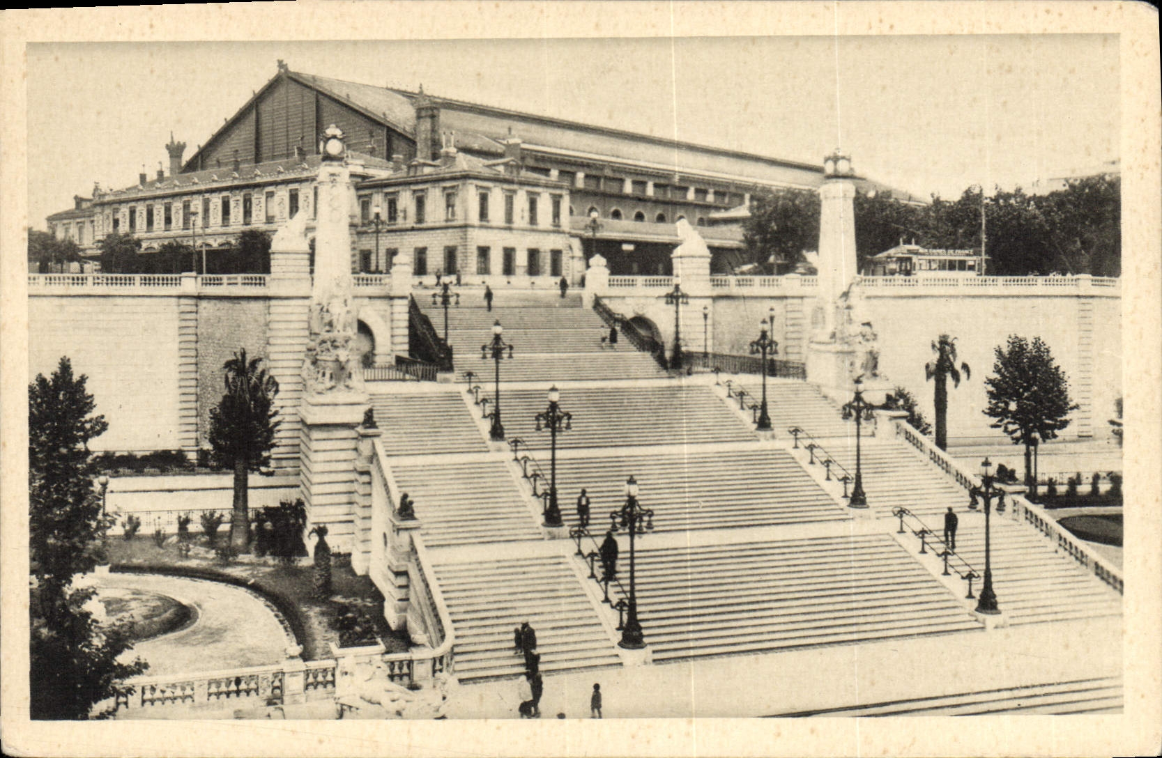 CPA Marseille Escaliers De La Gare