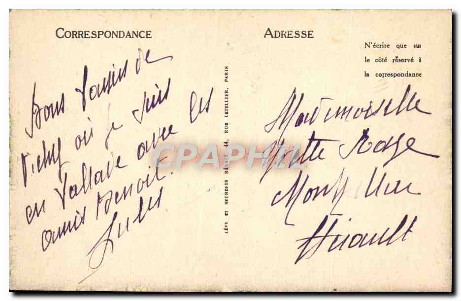 CPA Vichy Un Coin De La Terrasse — Verso