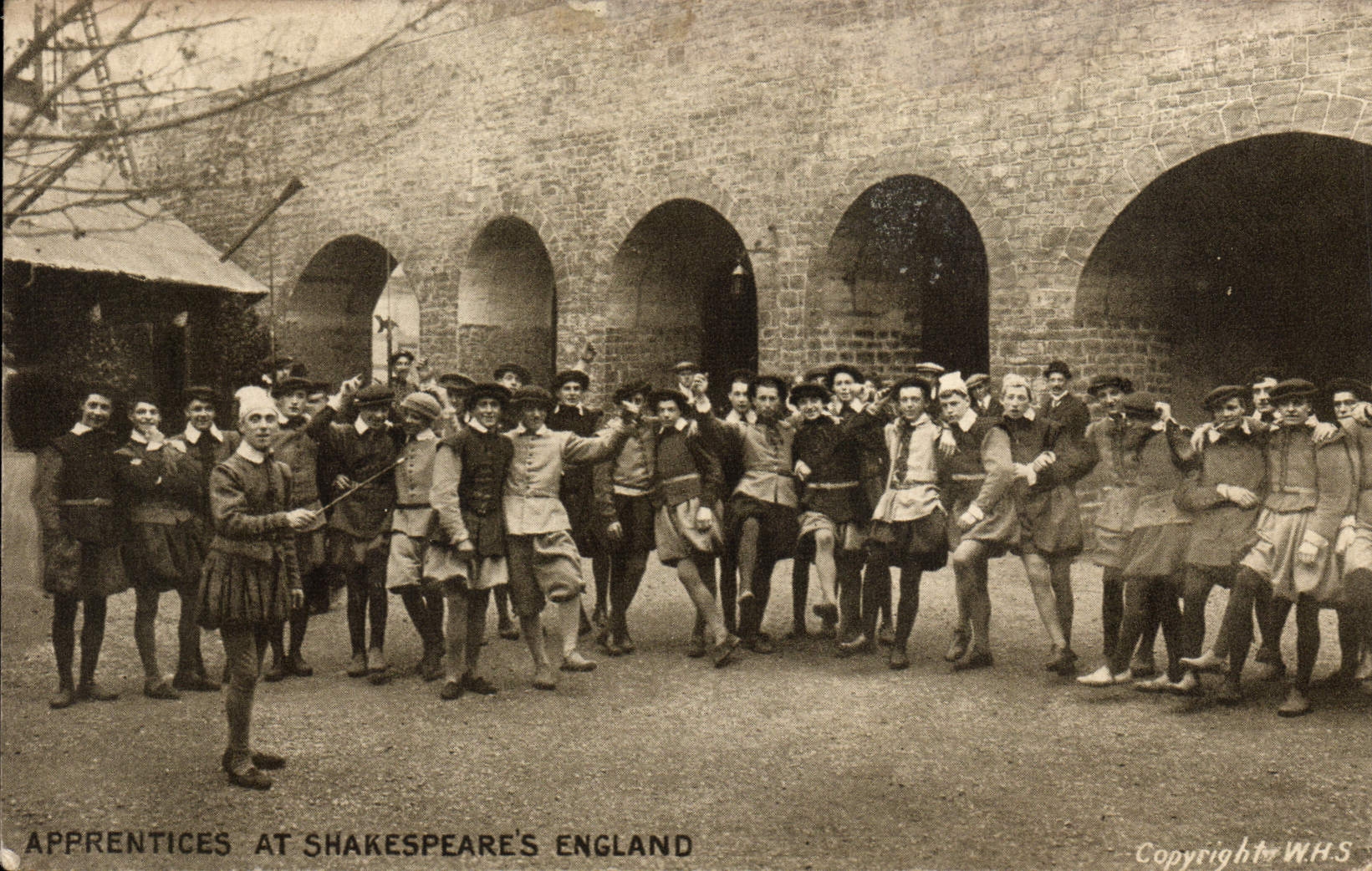 Apprentices at Shakespeare's England — W.H.S. Copyright — série non visible