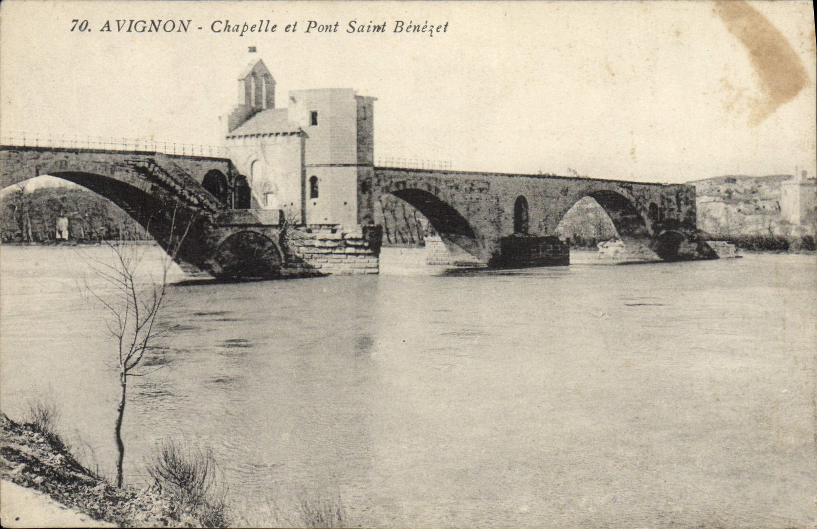 CPA Avignon Chapelle Et Pont Saint Benezet