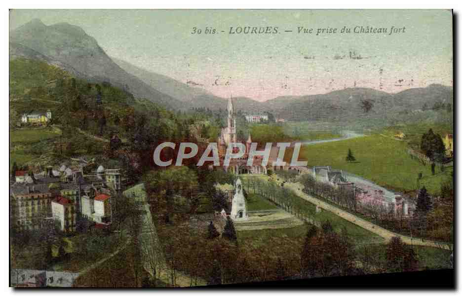 CPA Lourdes Vue Prise Du Chateau Fort