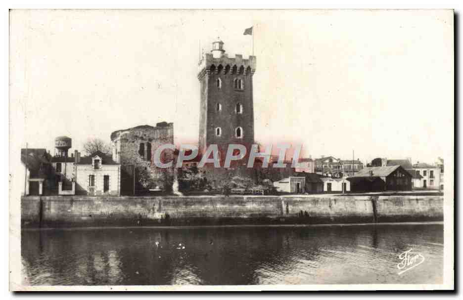 CPM Les Sables D'Olonne La Tour D'Arundel Et Ses Vieilles fortifications