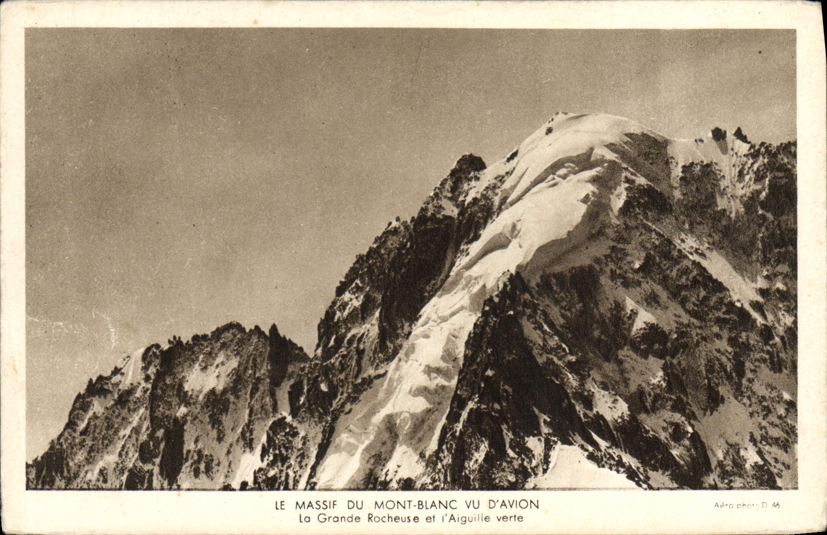 CPA Le Massif Du Mont Blanc Vue D'Avion La Grande Rocheuse et l'aiguille verte 