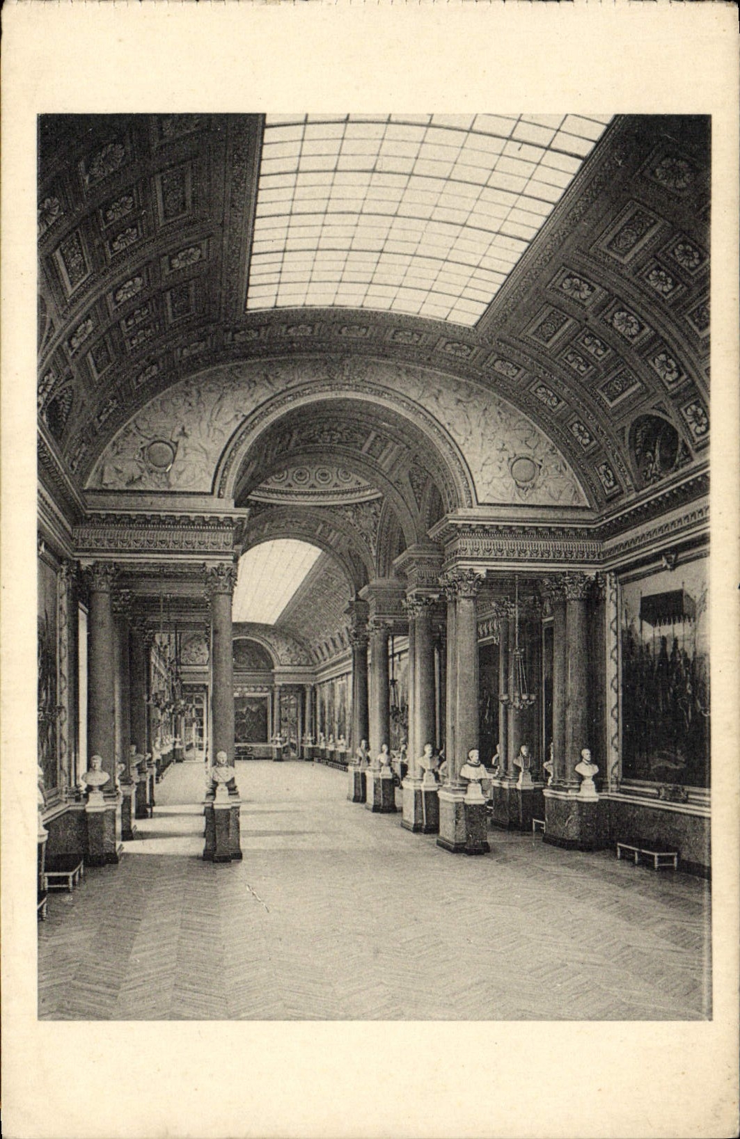 CPA Parc du Chateau de Versailles La Galerie Des Batailles