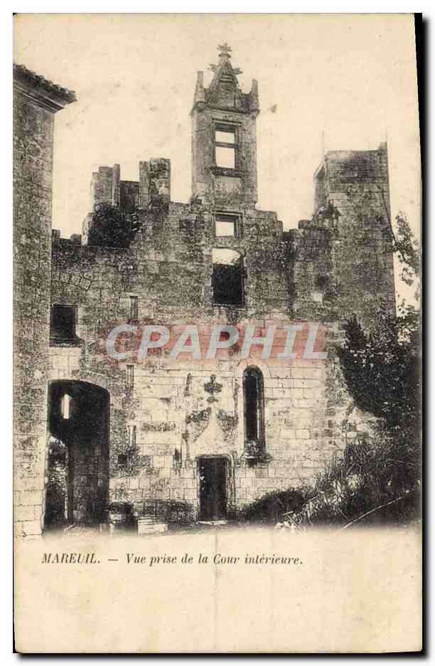 CPA Mareuil Vue Prise de la Cour Interieure