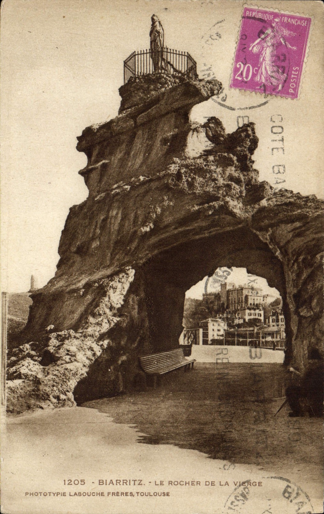 CPA Biarritz Le Rocher de la Vierge