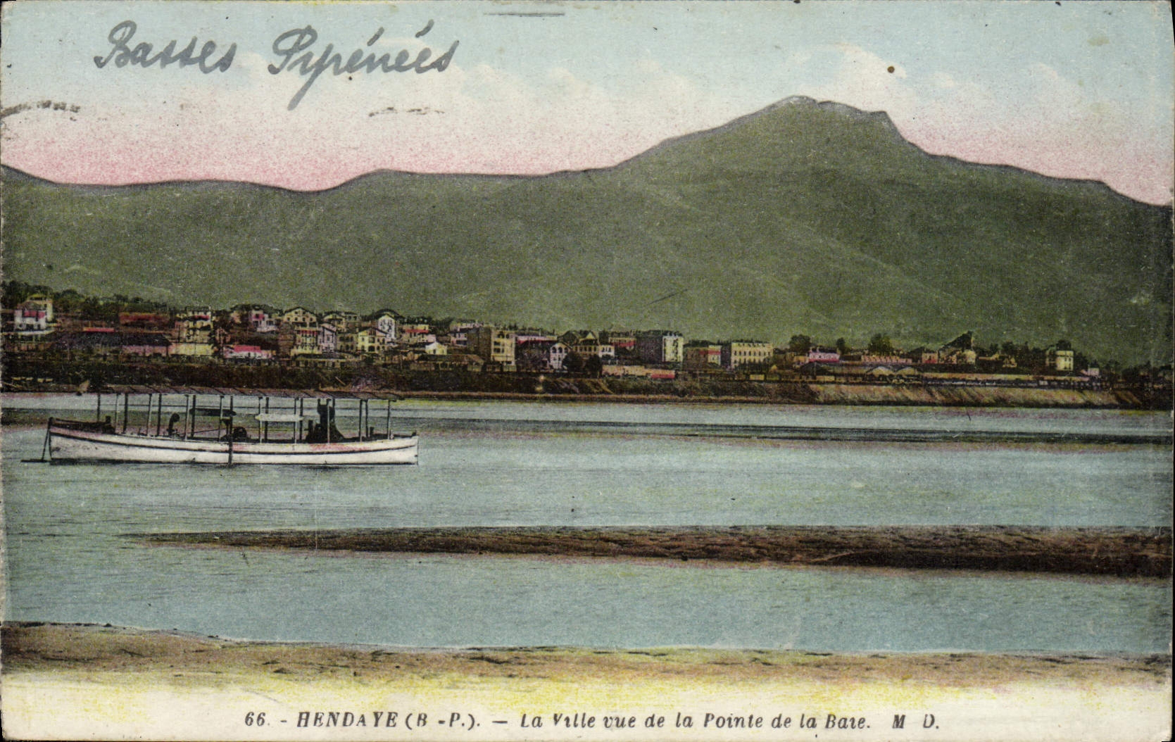Basses Pyrénées — La Ville vue de la Pointe de la Bare — Hendaye (B-P.)