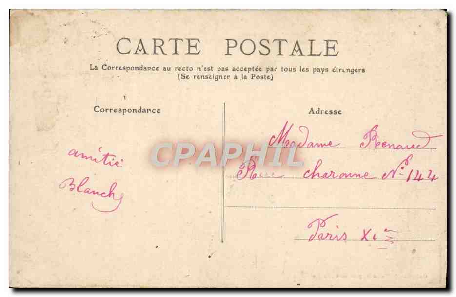 CPA Nantes Le Chateau Le Pont De La Rotonde Et La Place De La Duehesse Anne — Verso