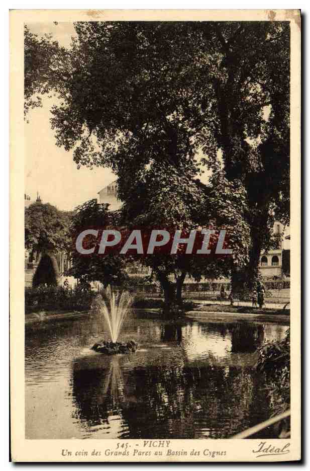 CPA Vichy Un coin des grands parcs au bassin des cygnes 