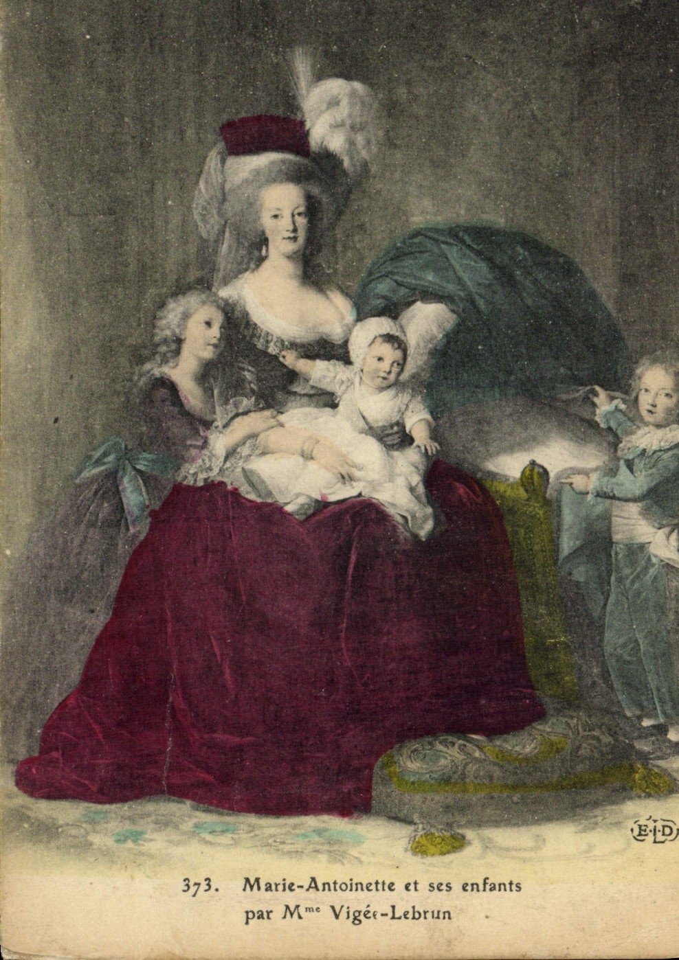 CPA Marie Antoinette et ses Enfants par Vigee Lebrun