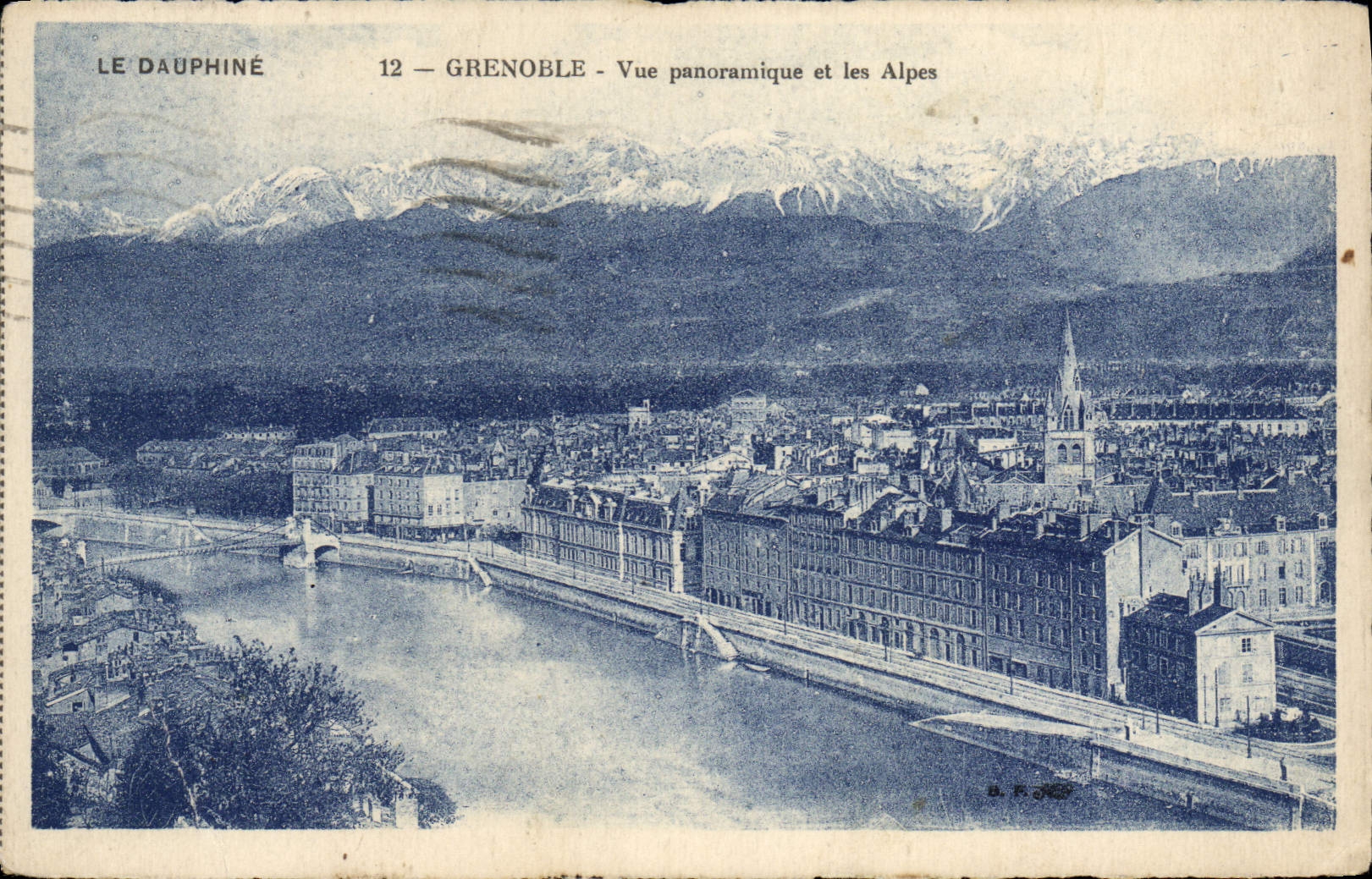 Grenoble — Vue panoramique et les Alpes — LE DAUPHINÉ, n°12