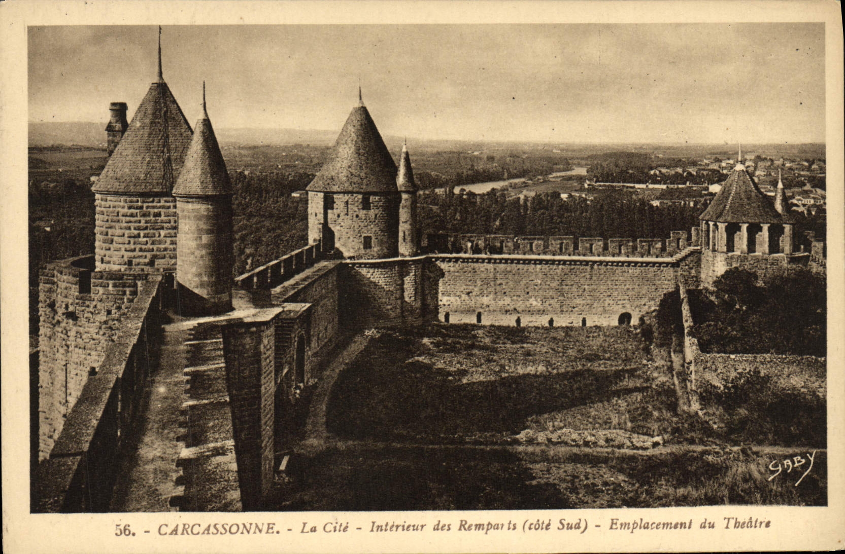 CPA Carcassonne La Cite Interieur des Remparts Emplacement du theatre
