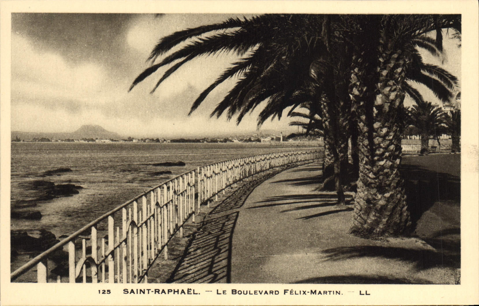 CPA Saint Raphael Le Boulevard Felix Martin