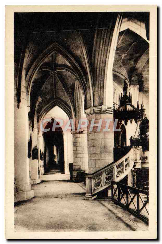 CPA Saintes Cathedrale St Pierre La Chaire