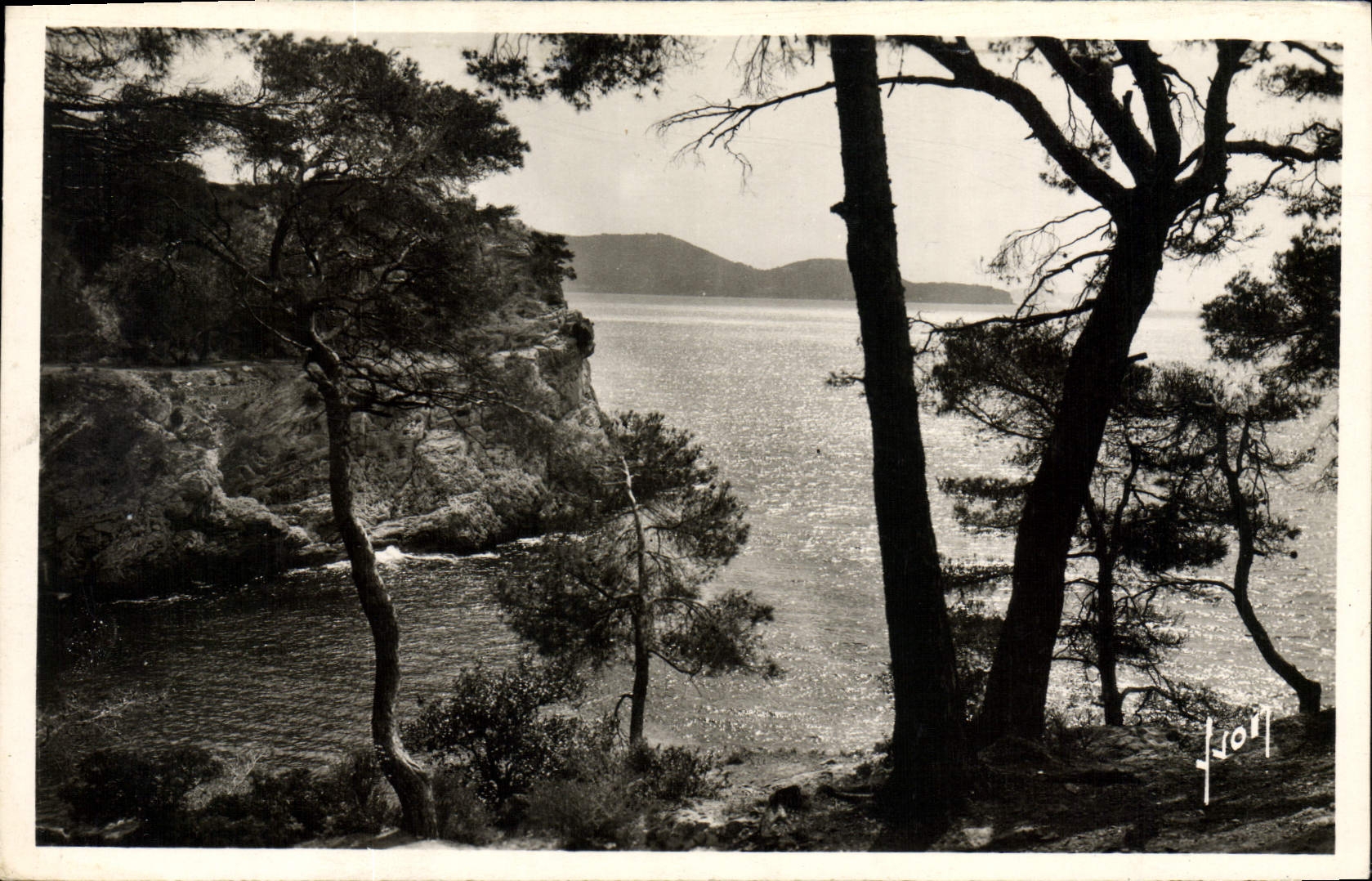 Calanques du Cap Brun — Toulon (Var) — Les Éditions d'Art