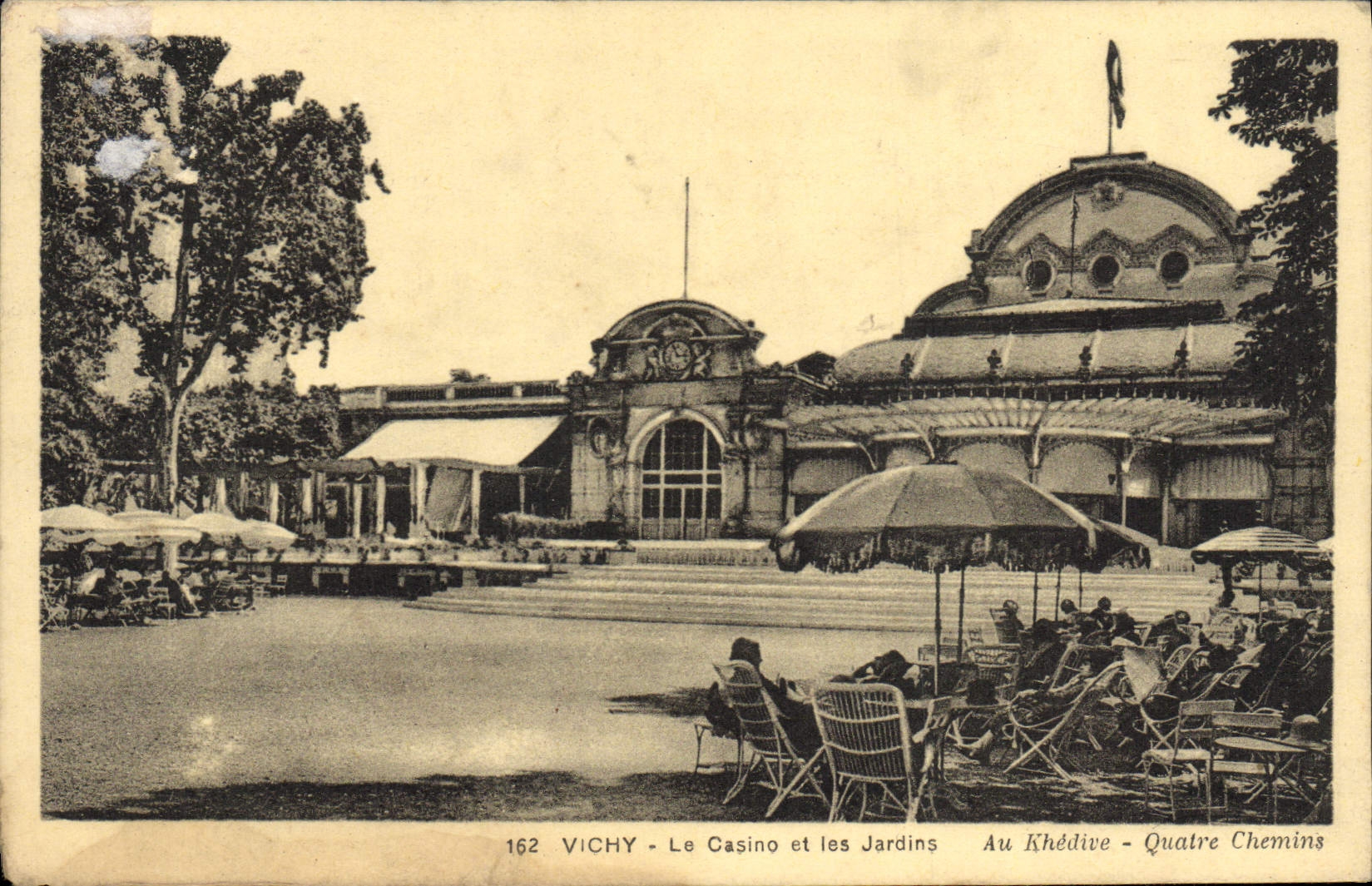 CPA Vichy Le Casino et les Jardins Au Khedive Quatre chemins