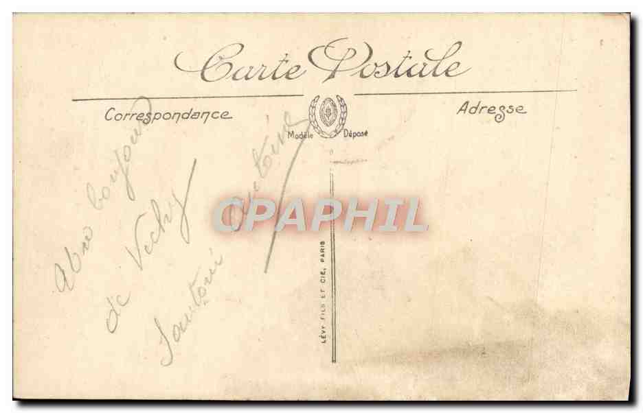 CPA Vichy La Place Victor Hugo — Verso