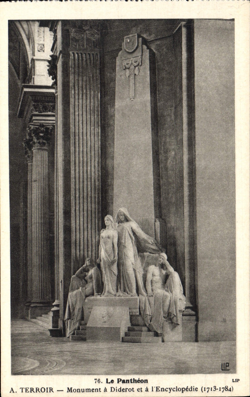 CPA Paris Le Pantheon Terroir monument a Diderot et a l'encyclopedie 