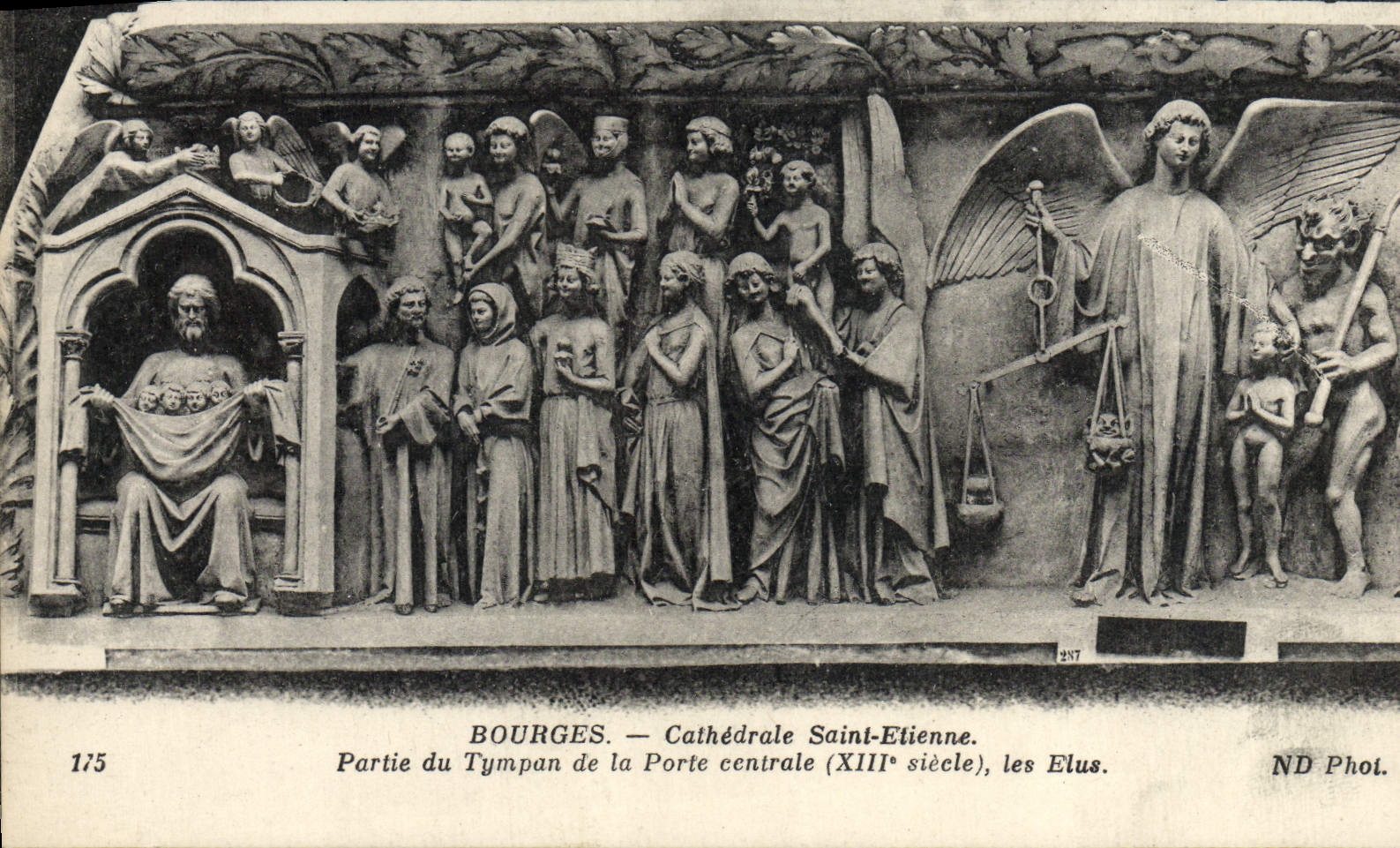 Bourges — Cathédrale Saint-Étienne, Partie du tympan de la porte centrale (XIIIe siècle), les Élus