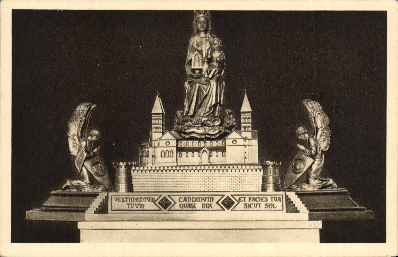 CPA Statuaire reliquaire de ND de Verdun Maison Brunet 