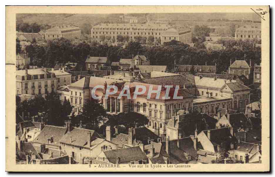 CPA Auxerre Vue Sur le Lycee Les casernes