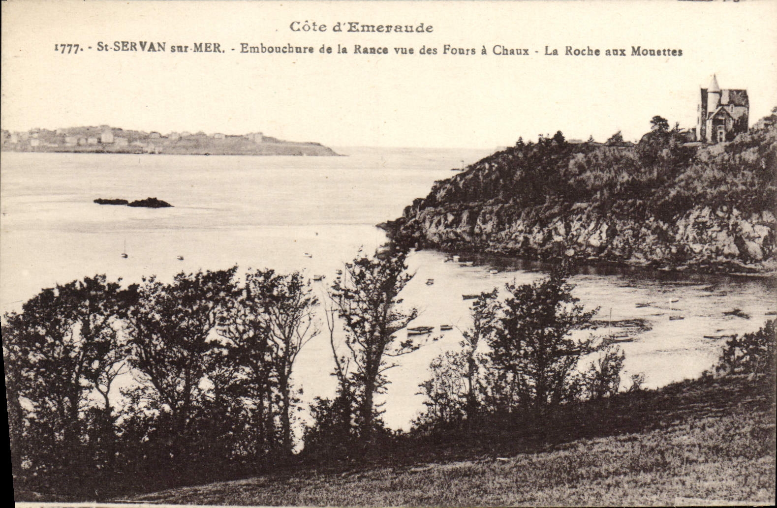 St-SERVAN sur MER — Embouchure de la Rance vue des Fours à Chaux - La Roche aux Monettes — Côte d'Emeraude