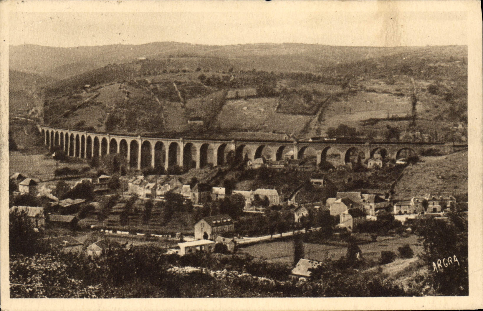 CPA Souillac Le Grand Viaduc De 30 arches