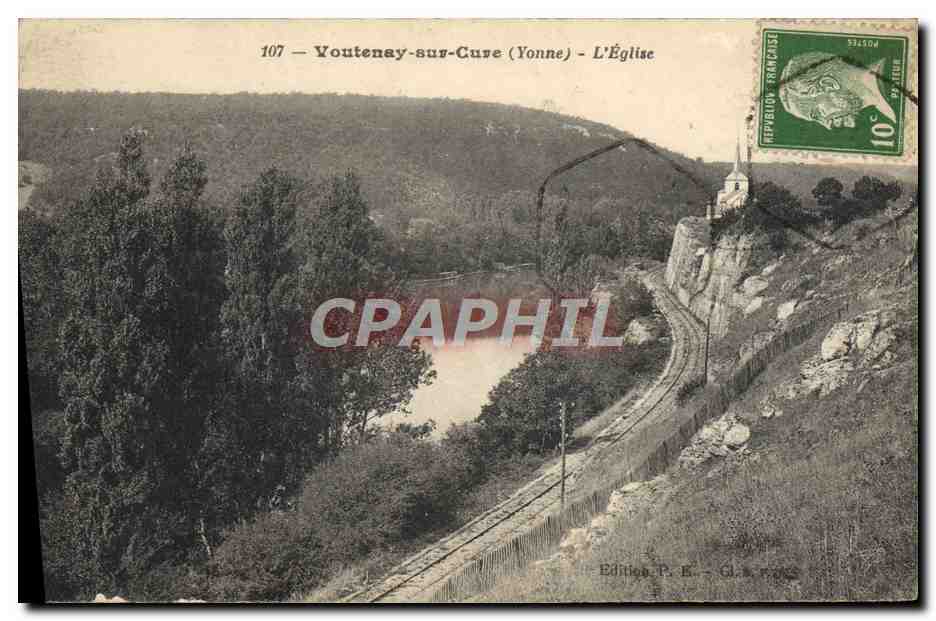 CPA Voutenay Sur Cure L'Eglise
