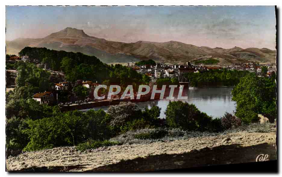 Hendaye - Frontière Franco-Espagnole — Vue générale et les trois Couronnes — Cie des Arts Photographiques, Paris