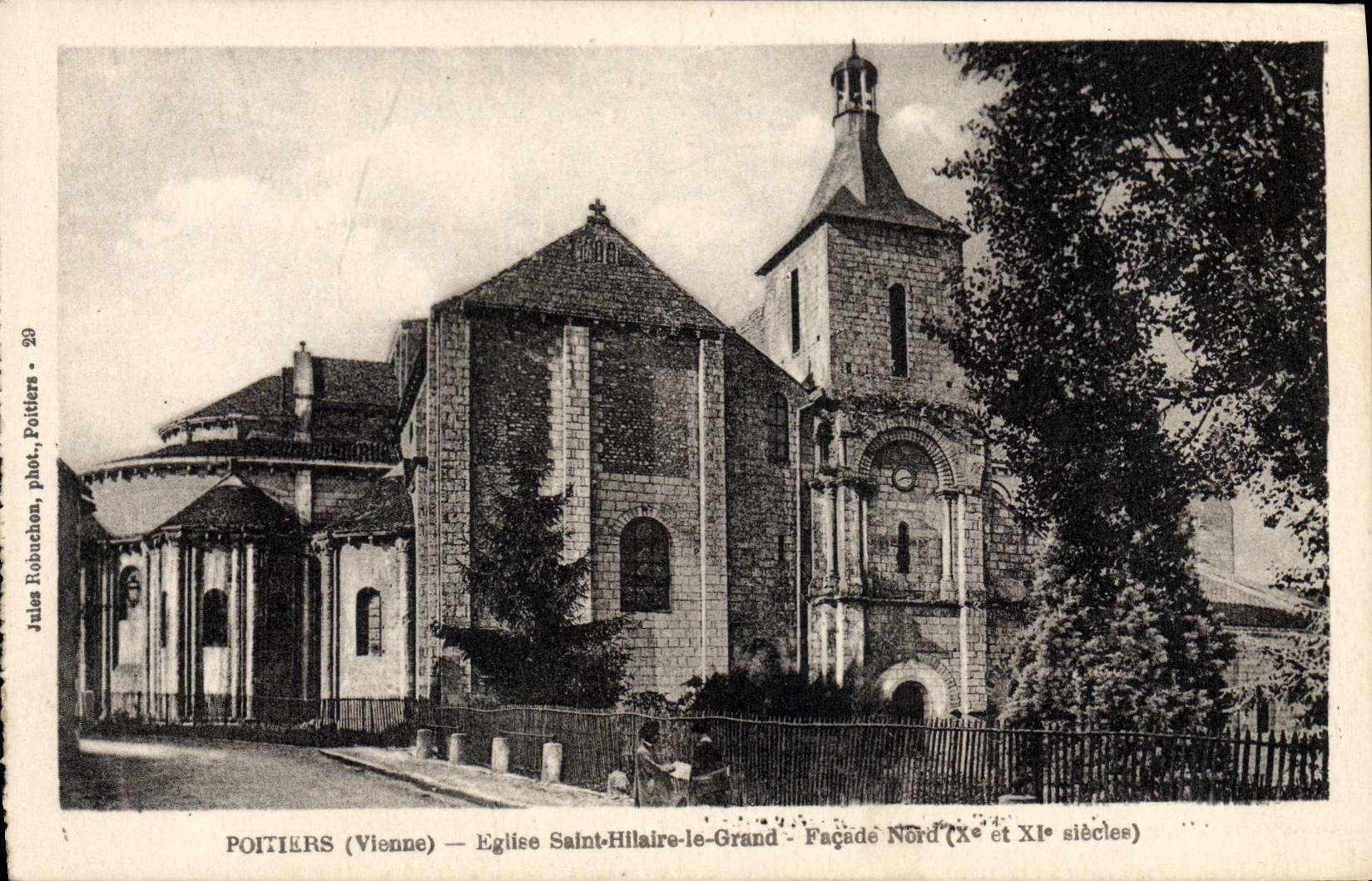 Poitiers (Vienne) — Église Saint-Hilaire-le-Grand — Façade Nord (Xe et XIe siècles) — Jules Robuchon, phot. Poitiers, n°20
