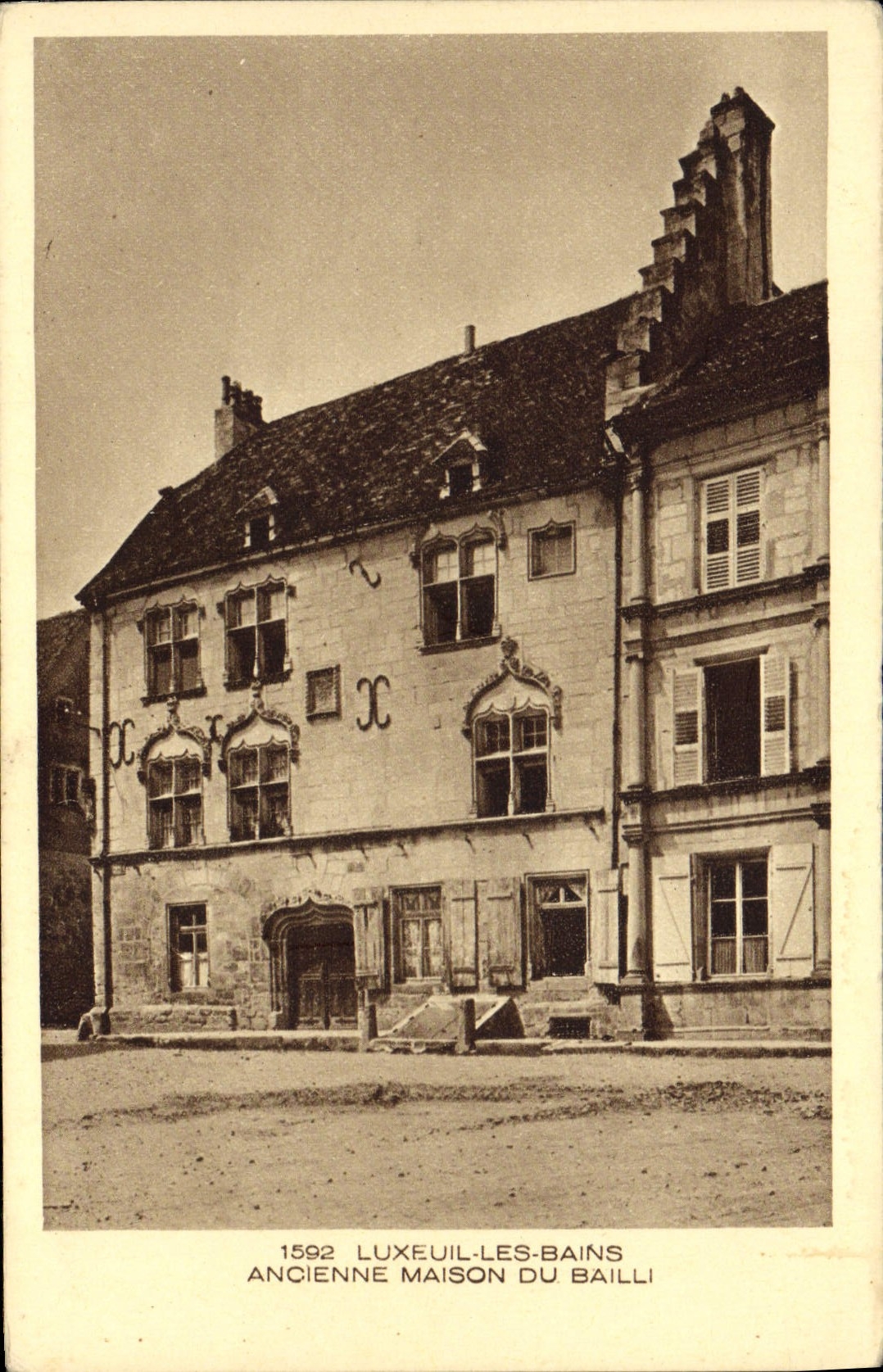 LUXEUIL-LES-BAINS — Ancienne Maison du Bailli — Beaun & Cie, Imp. Dornach