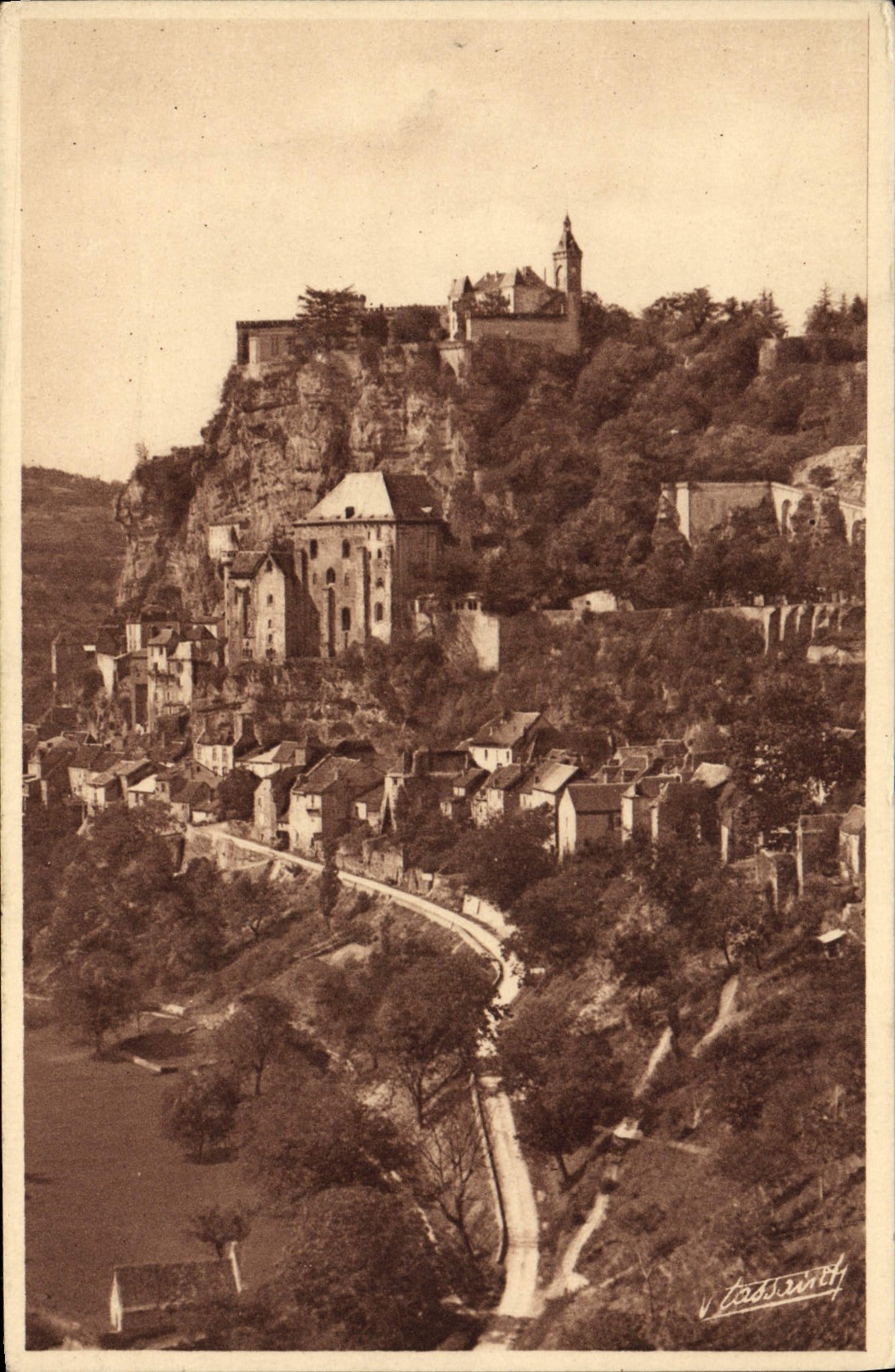 Rocamadour — Vue générale de la Route de l'Hospitalet — Photo V. Tassaint