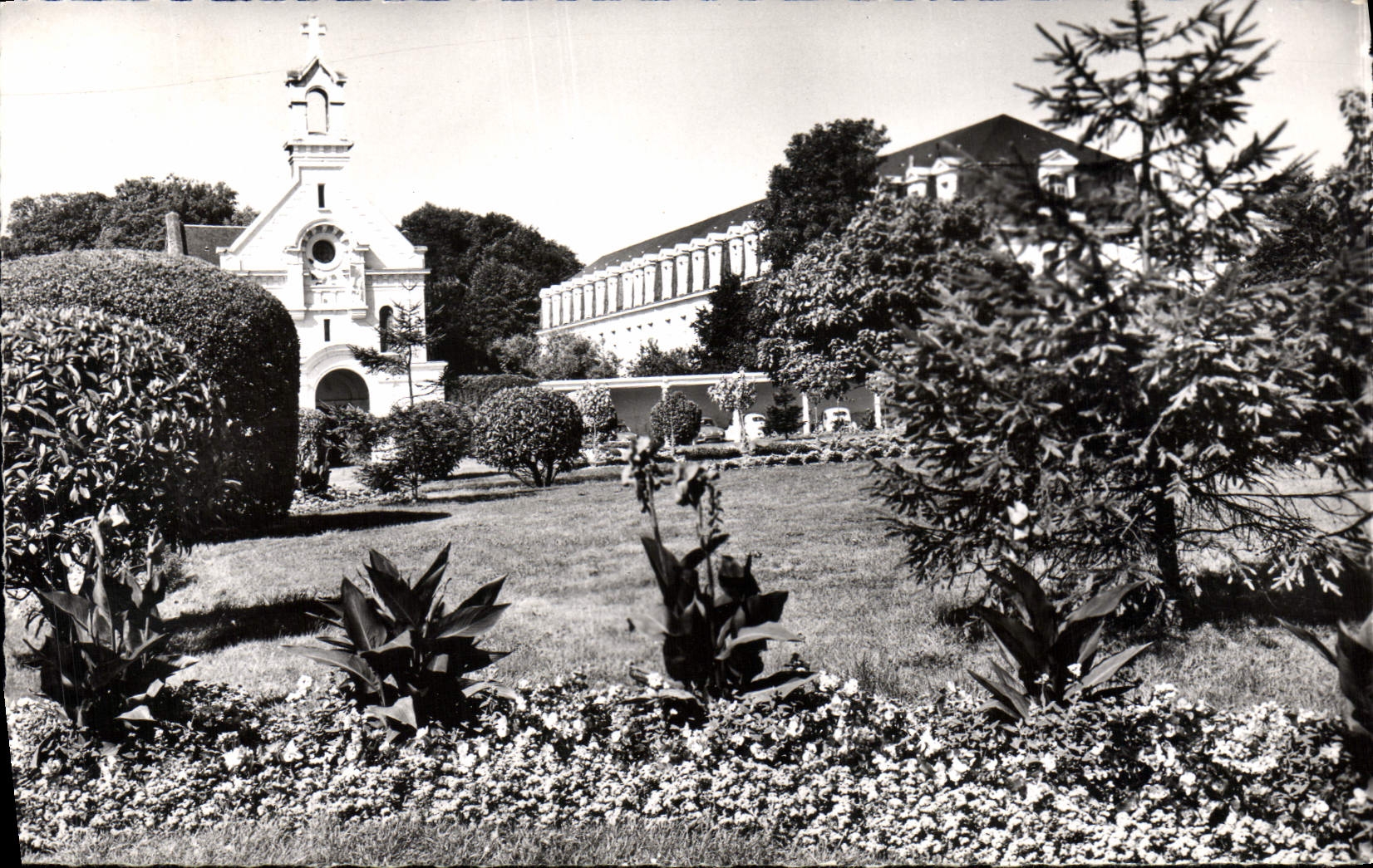 Coursecé - Vue vers l'Hôpital — Editions Ennégé, n° 9043