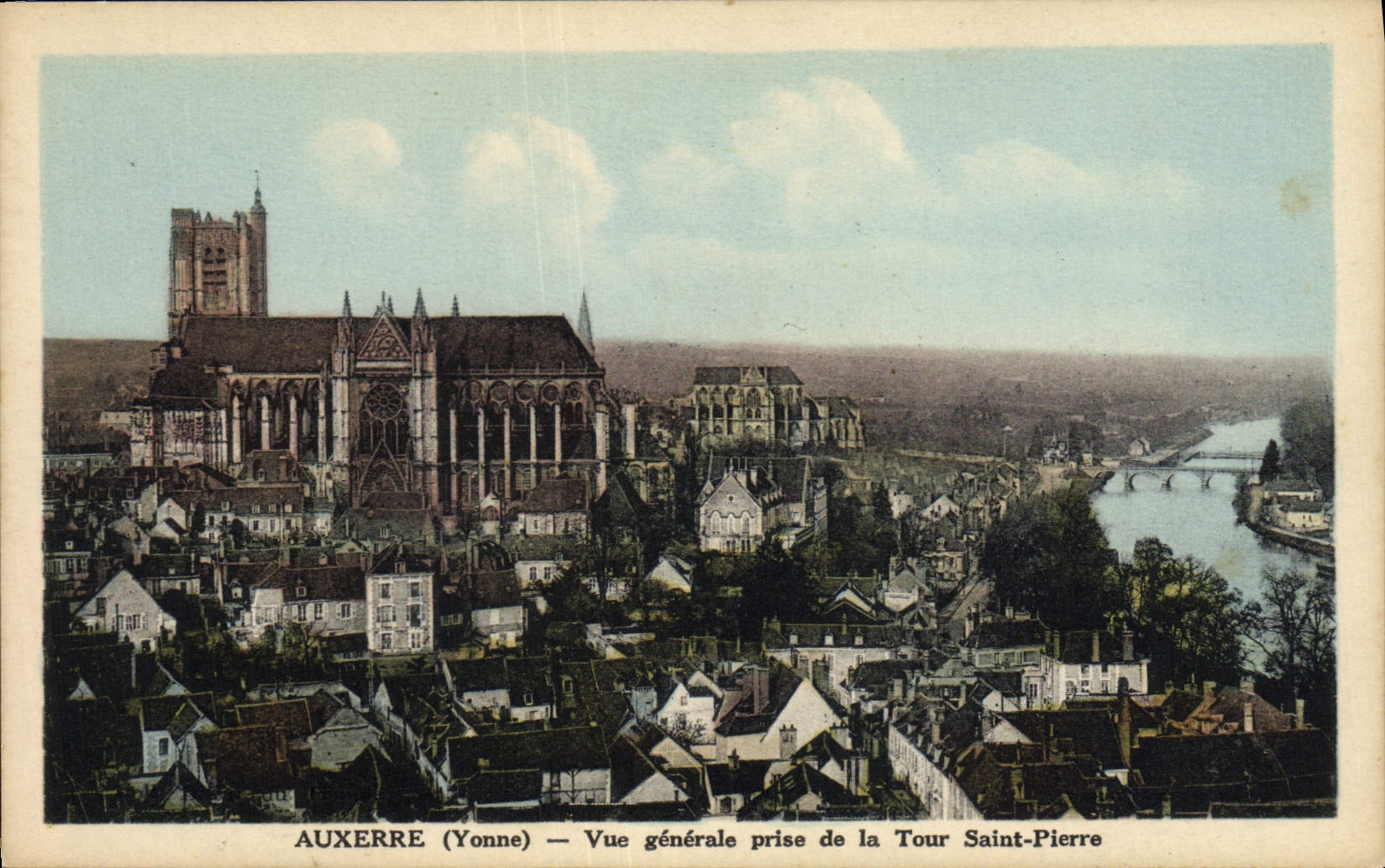 Auxerre (Yonne) — Vue générale prise de la Tour Saint-Pierre