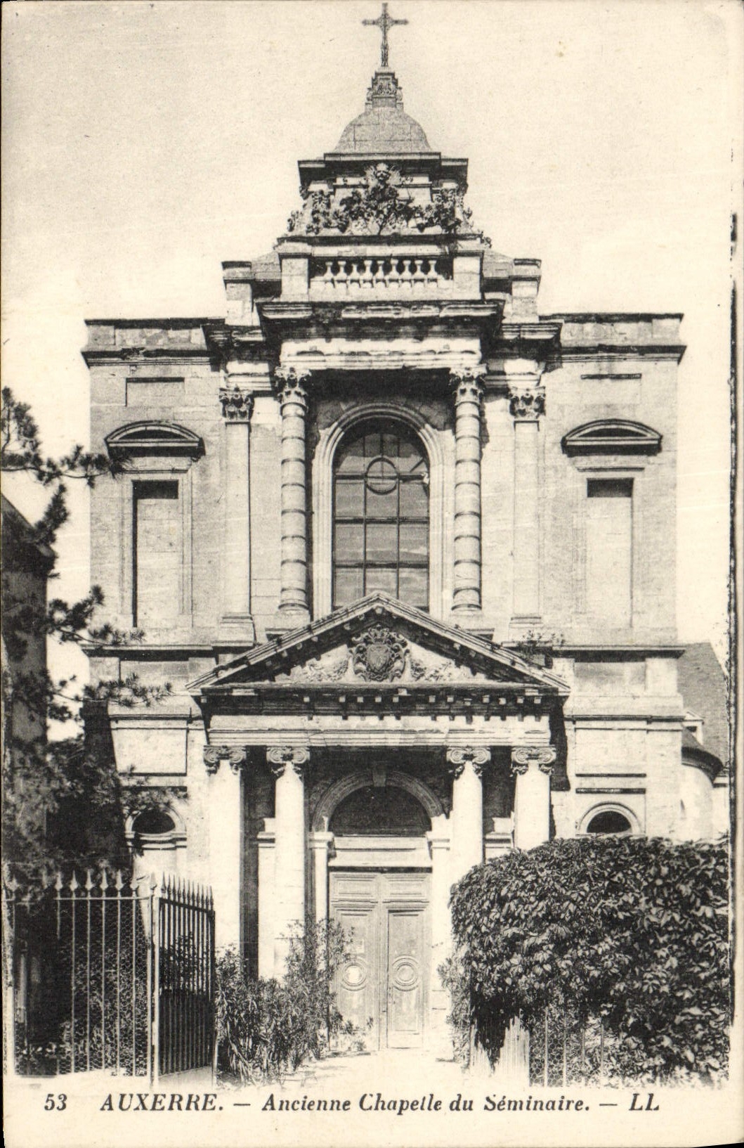 CPA Auxerre Ancienne Chapelle Du Seminaire