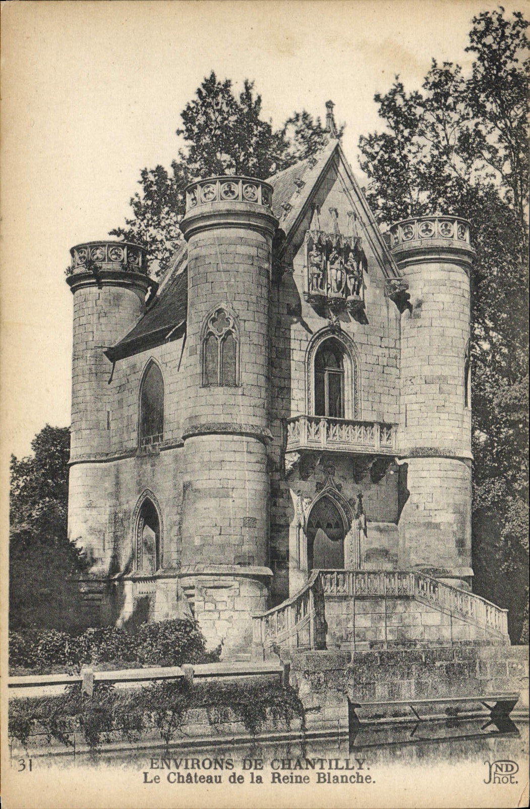 Environs de Chantilly — Le Château de la Reine Blanche — JND Phot.